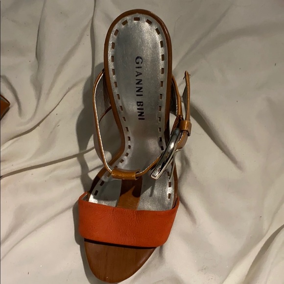 Great summer heal by Gianni Bini Coral and Tan - Picture 5 of 5